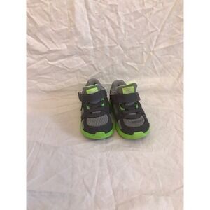 Baby nike shoes‎ size 4